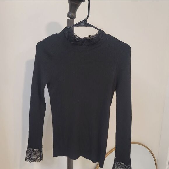 Tuckernuck Lace Rosemary Eyelet Knit Top (S) - Picture 2 of 5